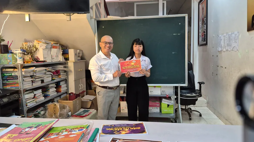 Học sinh Bee's Home trong giờ học Tiếng Anh