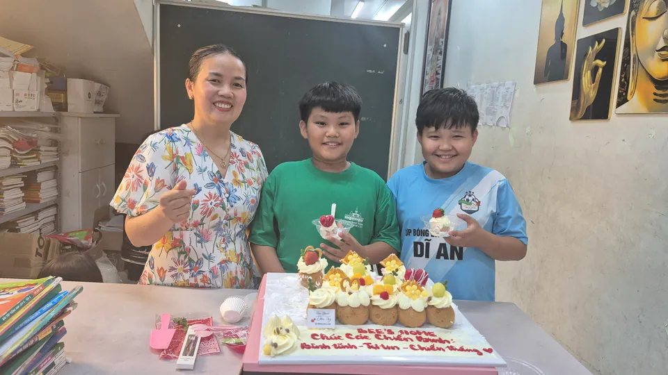 Khoảnh khắc tại Bee's Home Dĩ An